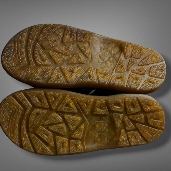 Sandals_&_Flip_Flops